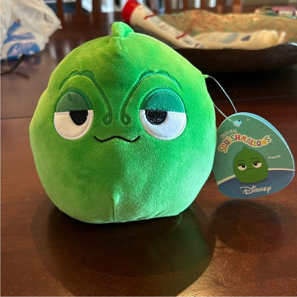 Disney Squishmallow 5"-Pascal